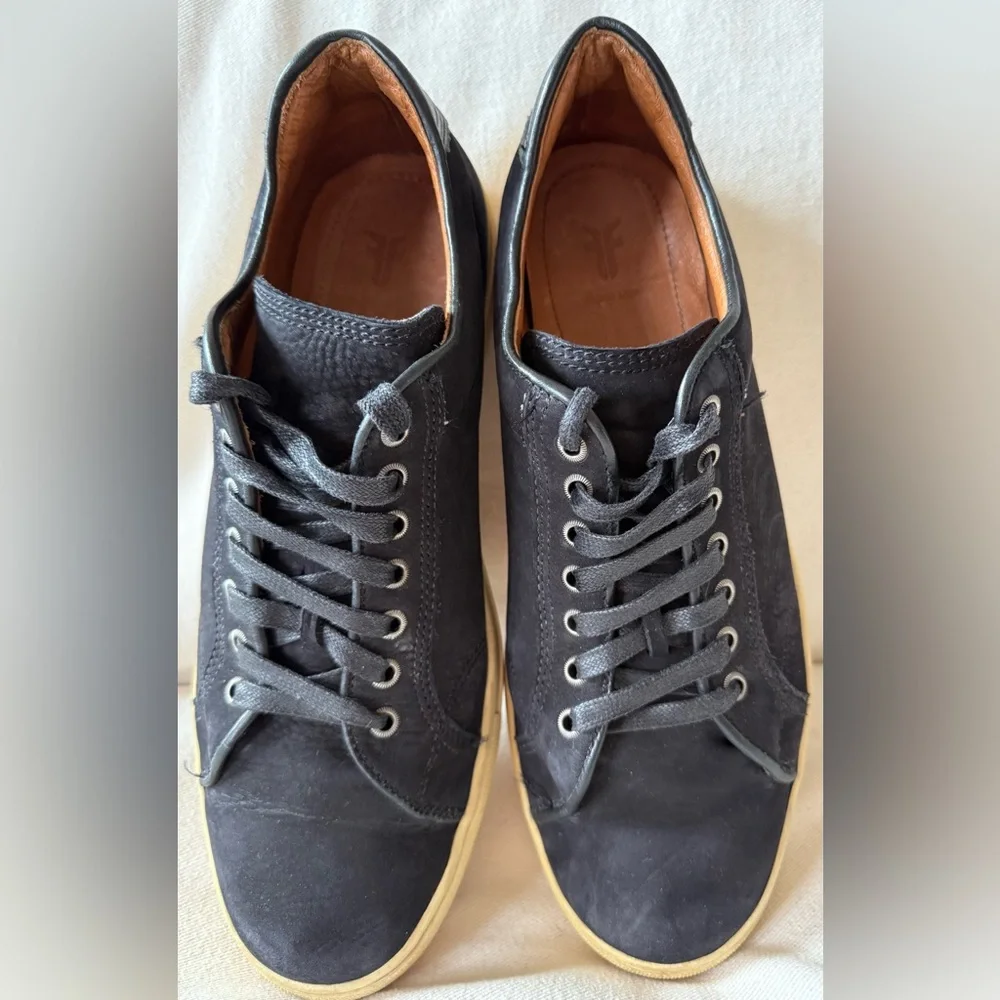 Frye Men's Walker Low Lace sneaker in black suede/leather SZ11